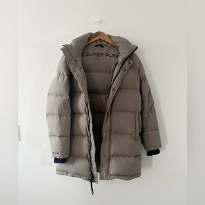 Aritzia The Super Puff Mid